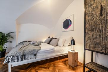 Selinor Apartments | Prague | Lazenska N4 Residence, apartment Begonia