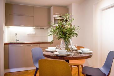 Selinor Apartments | Prague | Lazenska N4 Residence, apartment Begonia