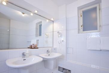 Selinor Apartments | Praha | Charles Bridge Premium Residence, apartmán se 3 pokoji